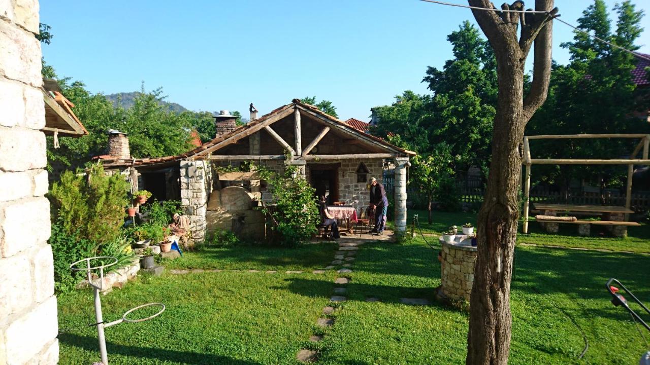 Bed and Breakfast Bujtina Shkodrani Воскопоя Экстерьер фото